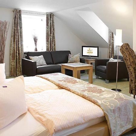 Zum Simonbraeu Hotel Bitburg Buitenkant foto