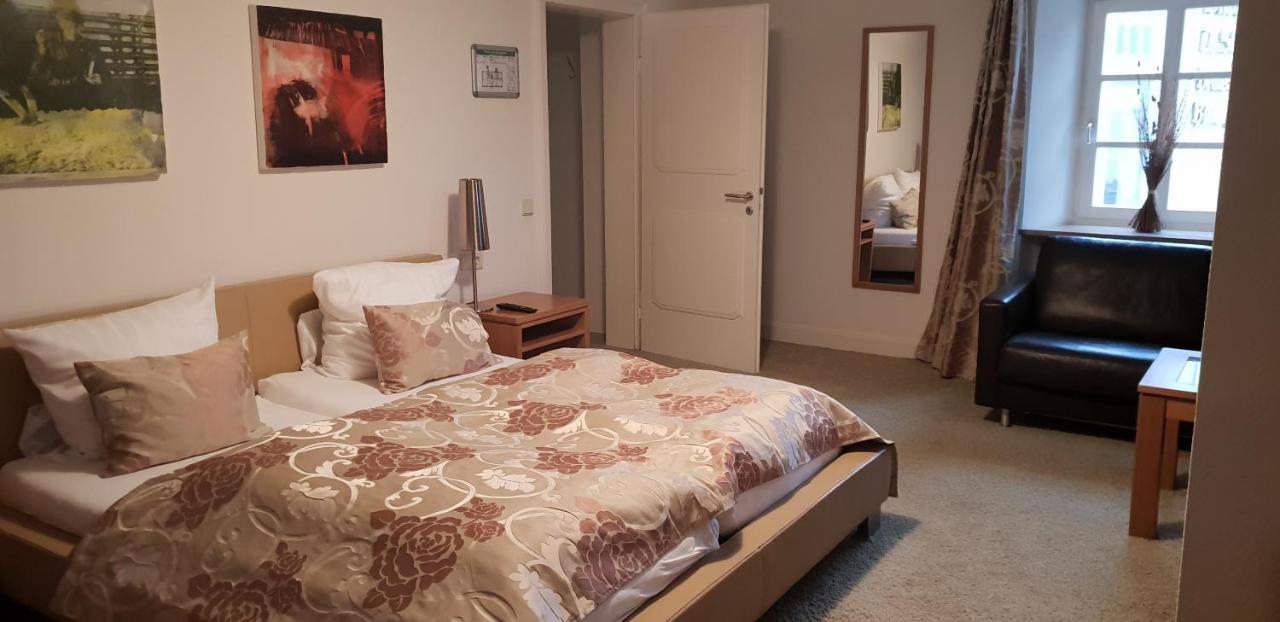 Zum Simonbraeu Hotel Bitburg Buitenkant foto