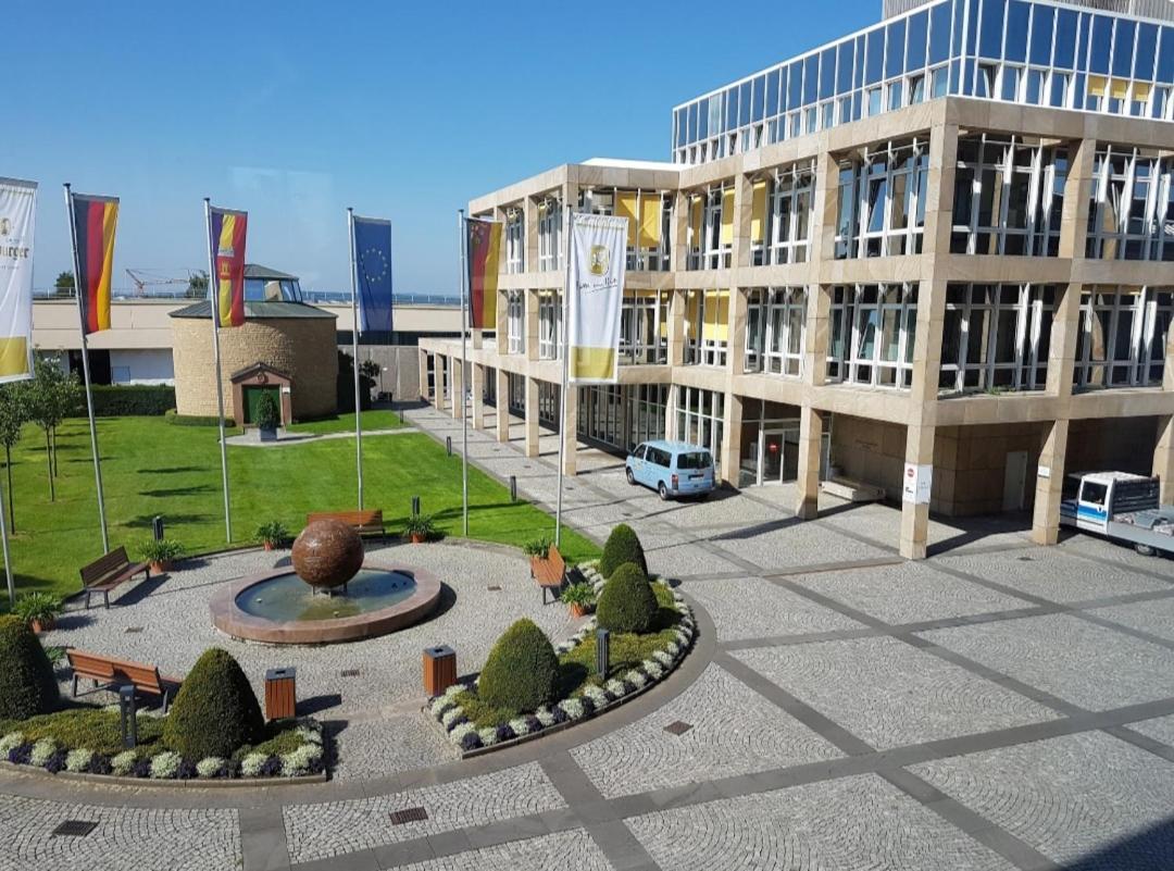Zum Simonbraeu Hotel Bitburg Buitenkant foto